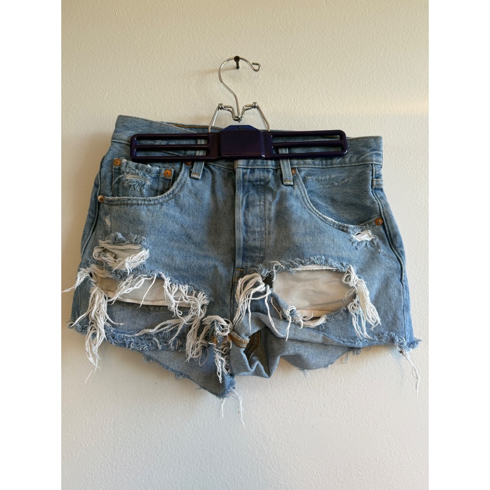 Levis Premium 501 Original Distressed Denim Shorts Light Wash Blue W27